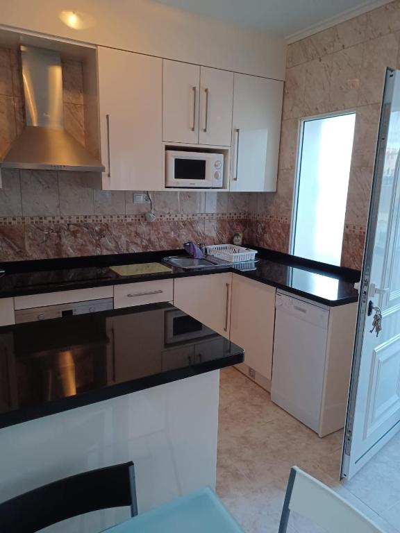 Quesada Dream Villa Kitchen